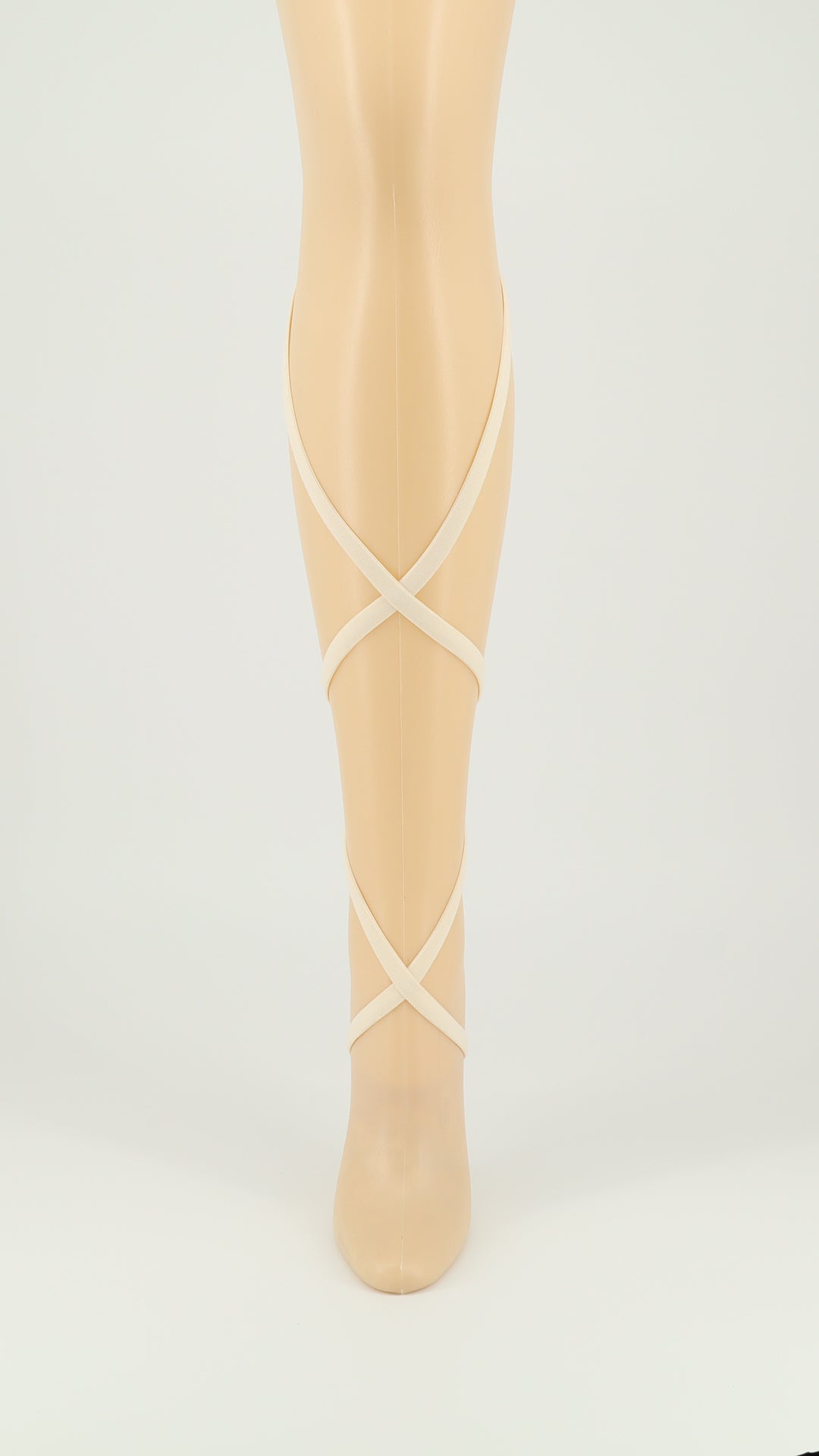 The 10 in white Legups from the back of the leg