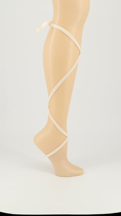 The 10 in white Legups from the side of the leg